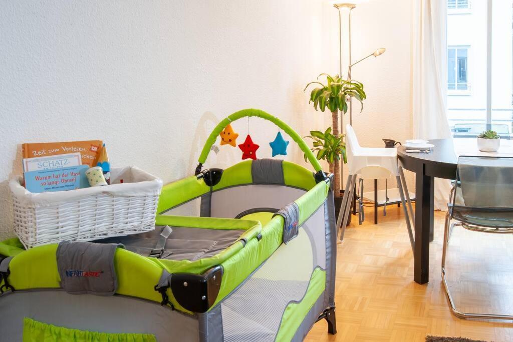 Wohnglueck Mit Balkon Im Preussischen Viertel Apartment Dresden